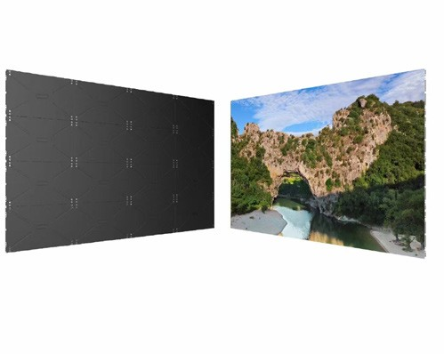 Notranji LED-zaslon s finim korakom slikovnih pik
